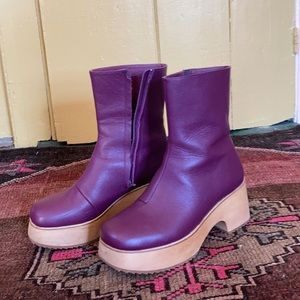 Charlotte Stone Isla Clog Boots Size 9